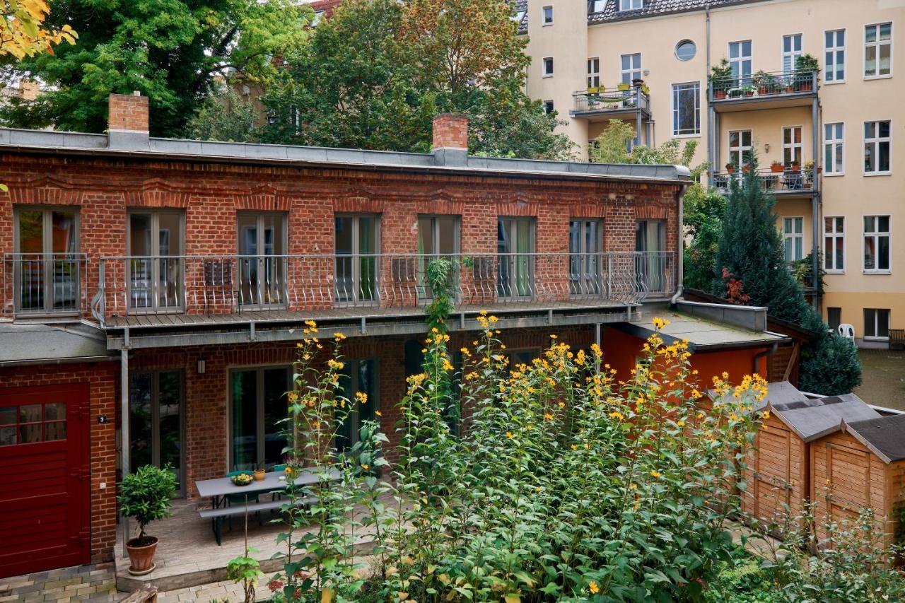 Beautiful And Cozy Remise For Up To 6 Guests Apartamento Berlim Exterior foto